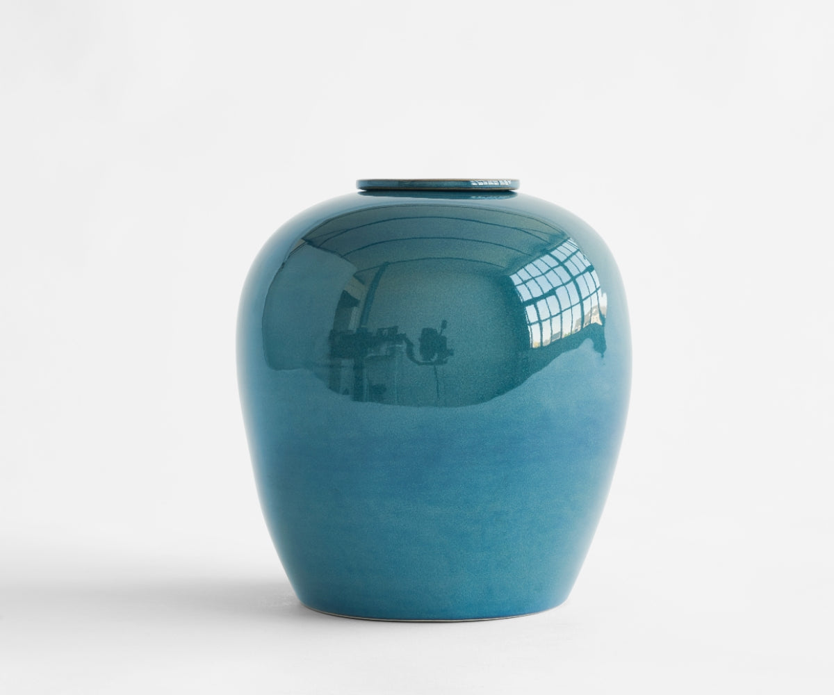 VERNO - handmade urn in ceramic