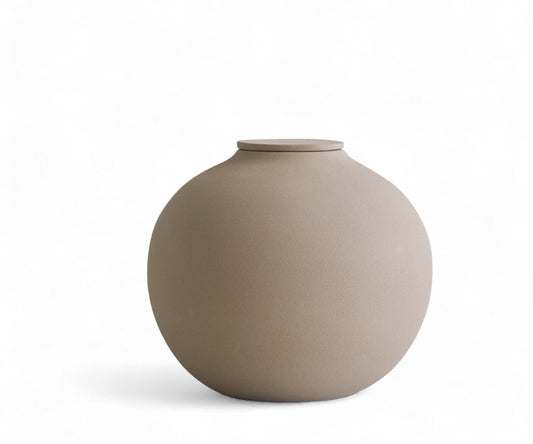 VEDA - handmade eco urn in sand-colored engobe